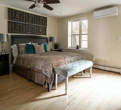 The spacious and peaceful bedroom
