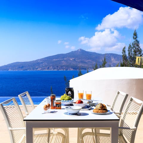 Tuck into a fresh breakfast on the private terrace