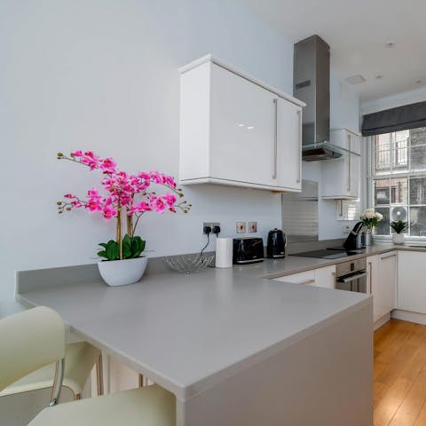 Enjoy breakfast and light bites at the kitchen bar