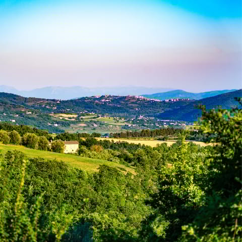 Embrace the peace and quiet of your Umbrian countryside location
