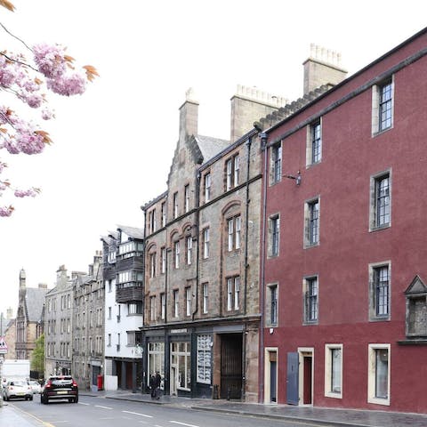 Wander down your street to find traditional shops, pubs, and restaurants of the Old Town