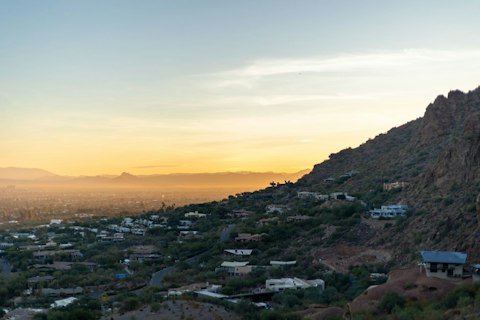 Explore a multitude of stunning hikes in the Phoenix metropolitan area