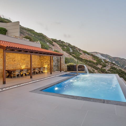 Light up the barbecue and savour magical evenings on the terrace