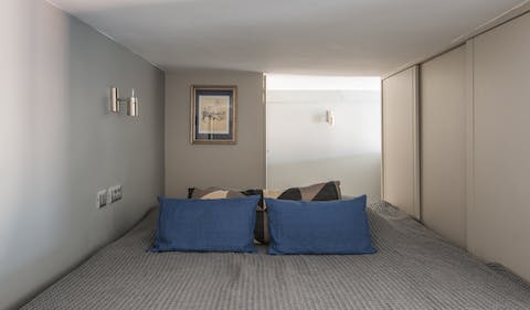 Fall asleep in the cosy mezzanine bed
