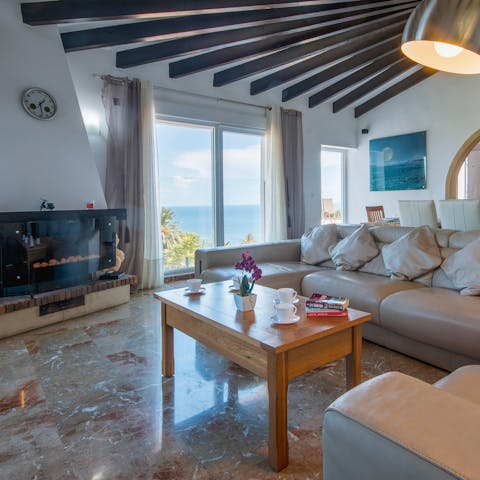 Get toasty beside the traditional fireplace on chilly evenings