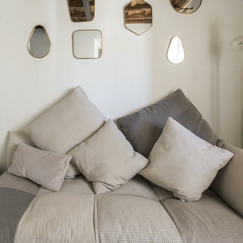 Take a well earned rest on the soft sofa after a day exploring Rome