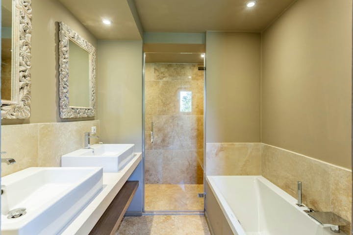 Bathroom photo