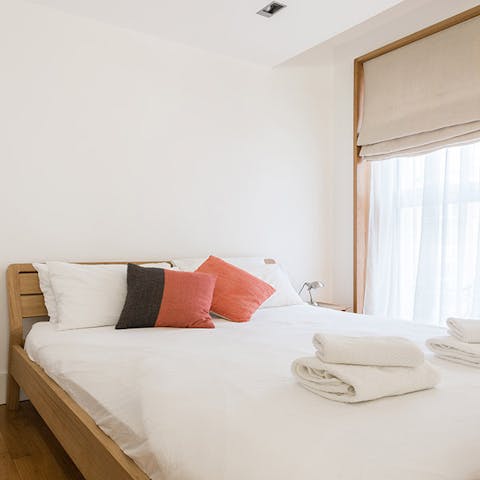 Wake up in premium quality linens