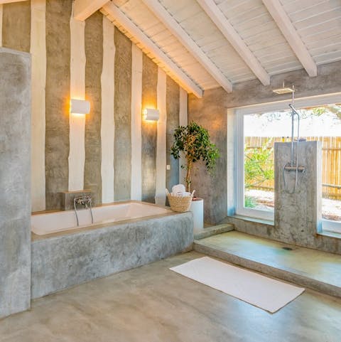 Treat your senses to long soaks in the spa like bathtub