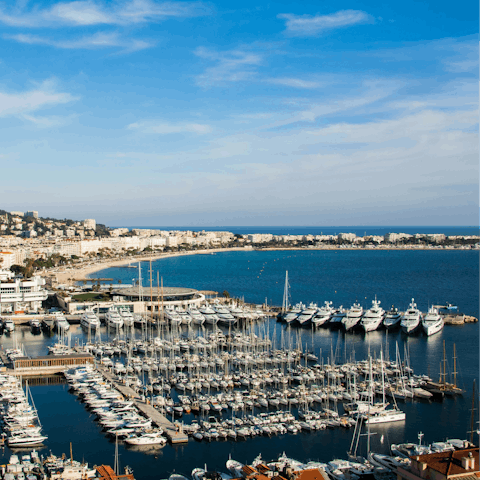 Explore glamorous Cannes, just a twelve-minute drive away