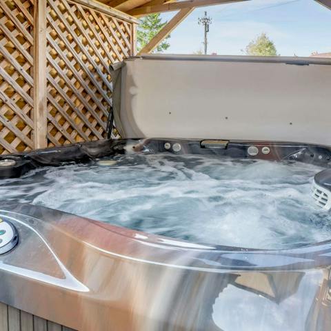 Soak in the hot tub after long days spent exploring the local area