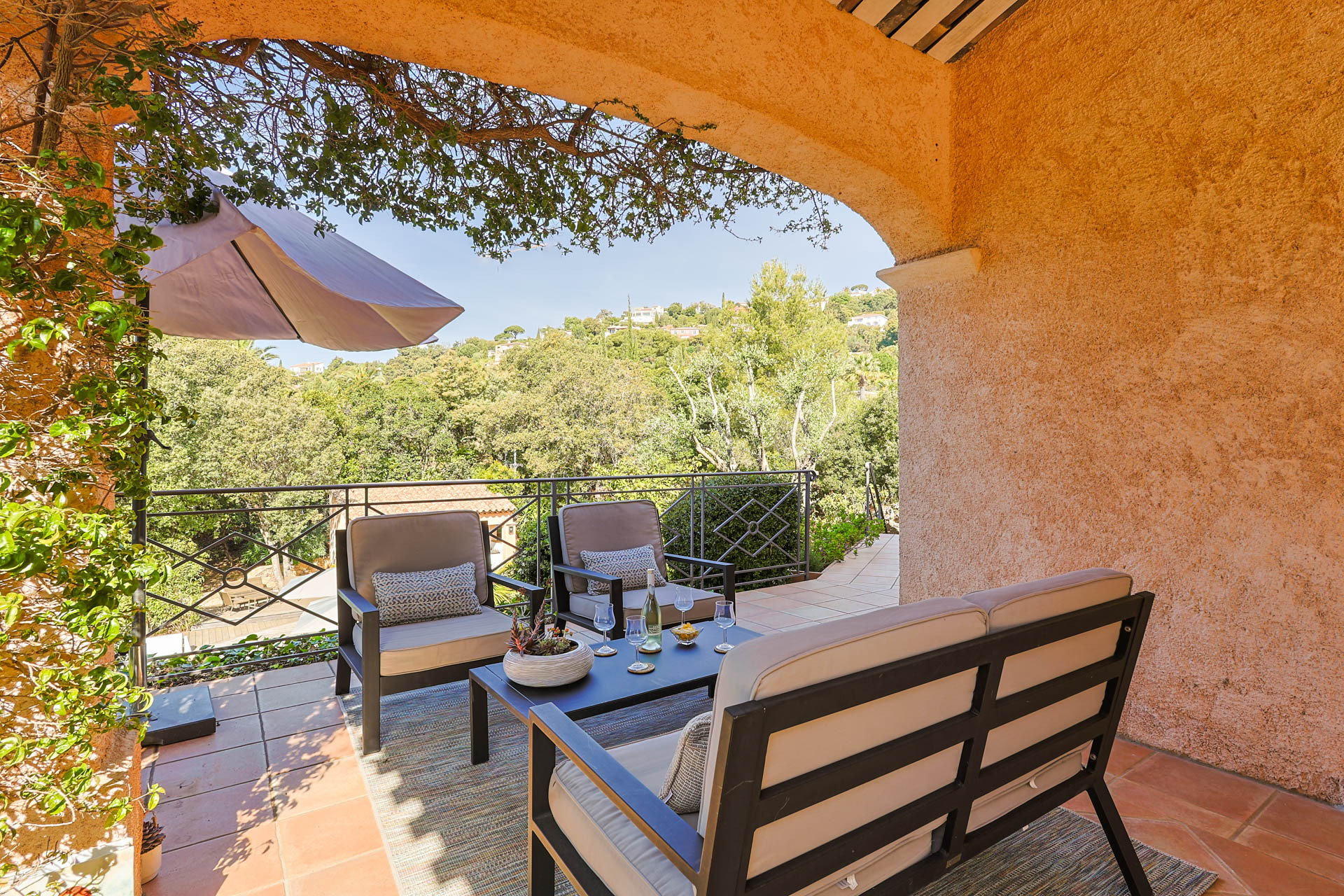 Riviera Charm