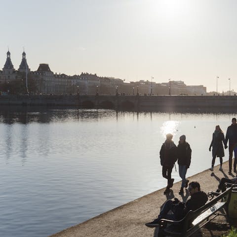 Take morning walks around the Lakes, just nine minutes from home