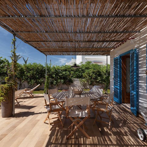 Dine alfresco style at the shady outdoor table