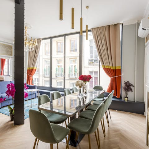 Catch up with your loved ones over a bottle of French red wine in the bright living space