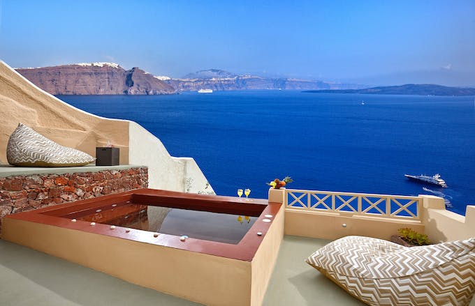 The Oia Oasis