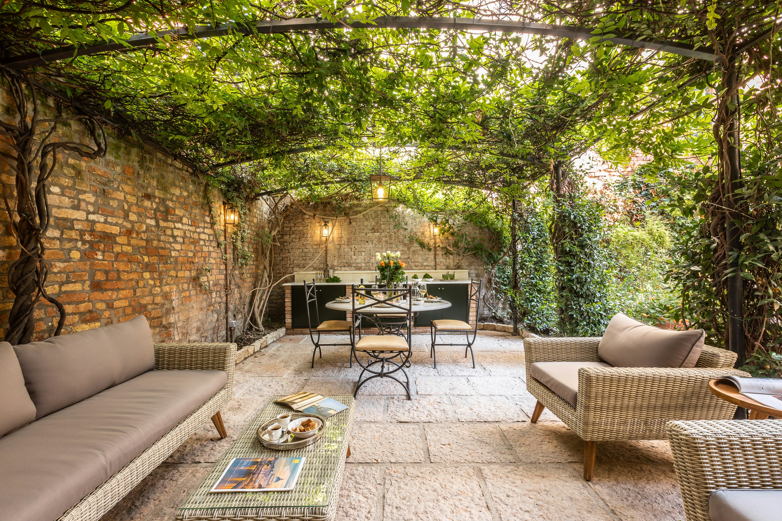 Vine Oasis