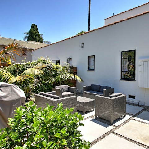Have an afternoon aperitivo in the courtyard
