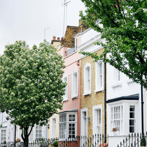 Discover the boutiques and coffee shops of Chelsea, right on your doorstep