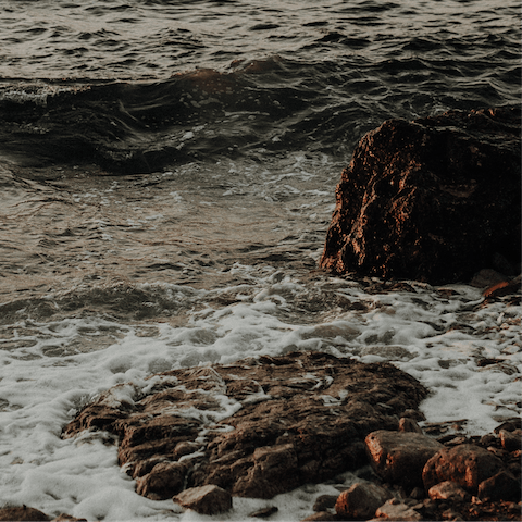 Enjoy a refreshing coastal escape on the shores of Sant’Agnello