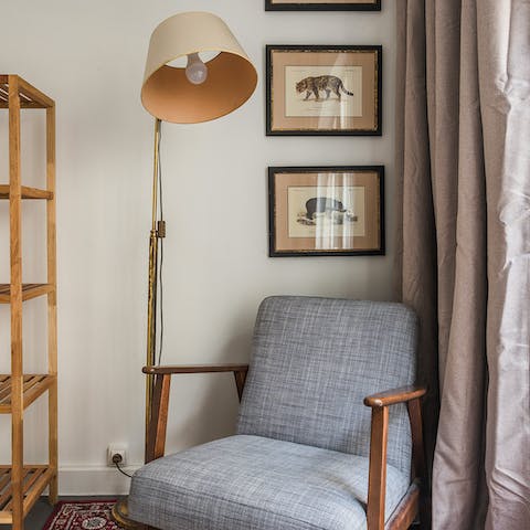 Find a cosy corner to enjoy a good book and a glass of French wine