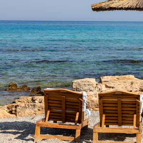 Experience the best of beach–side living from this home in Lachania