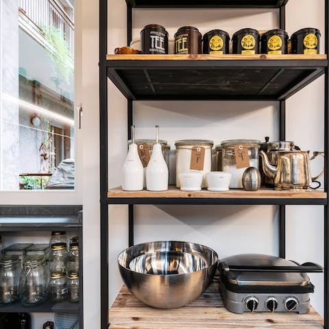 Release your inner chef thanks to the kitchen's ample supplies