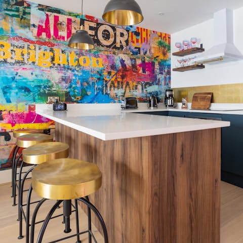 Enjoy a Full English breakfast at this beautiful kitchen island