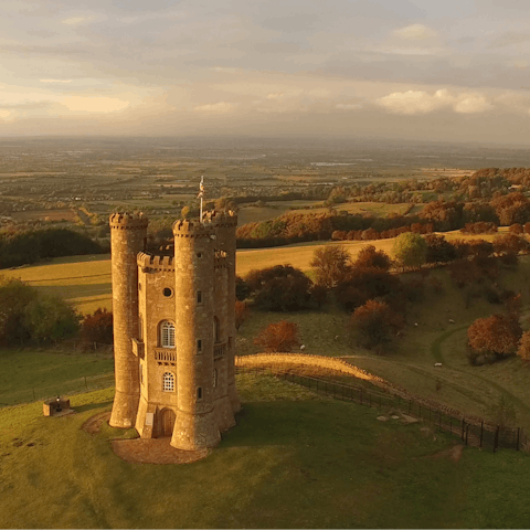 Take the short drive to the beautiful village of Broadway