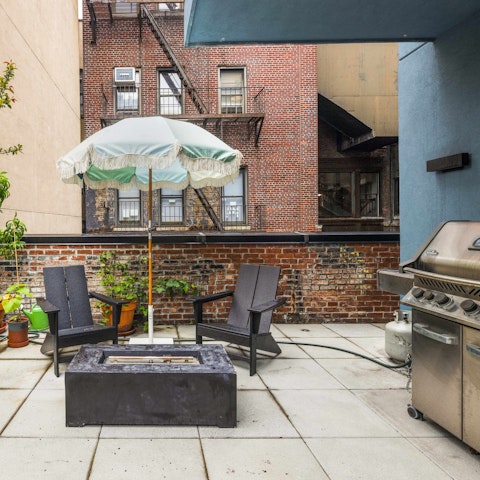 Enjoy breakfast and barbecues on the private terrace