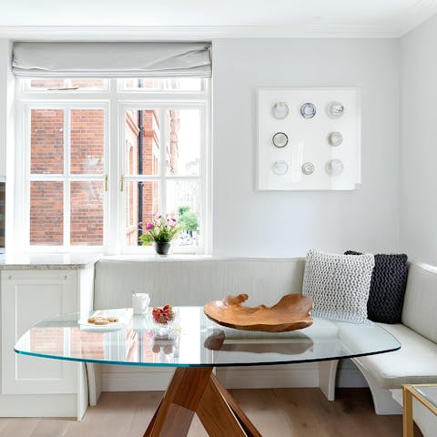 Gather in the dining snug for a post-sightseeing snack