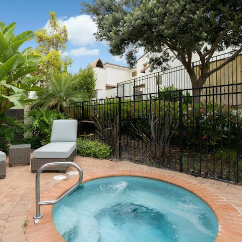 Cool off from the California sun in the hot tub