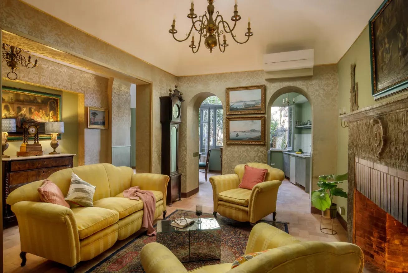 The Courtyard Apartment