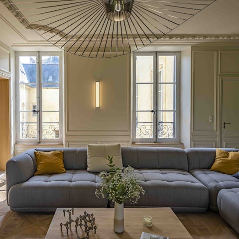 Plan your day of sightseeing from the comfort of the sofa