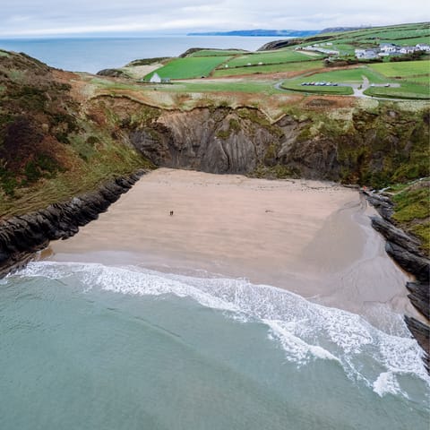 Discover secluded coves and deserted beaches along North Pembrokeshire's coastline
