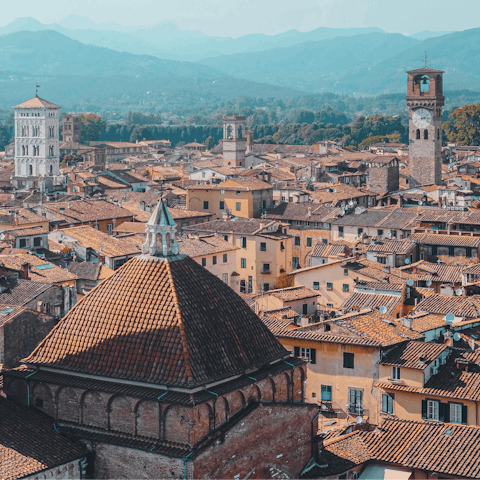 Explore Lucca's landmarks, including Piazza dell'Anfiteatro, a short stroll away
