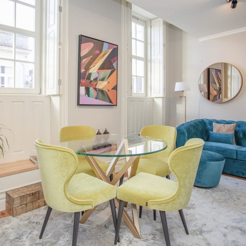Live like a local and feel inspired by the refreshing tone of this apartment