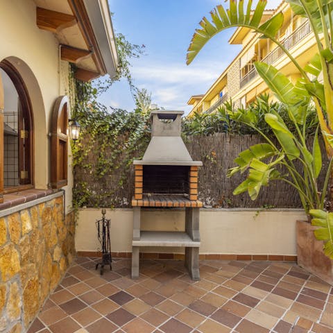 Grill up some Spanish paprika chicken wings on your traditional outdoor barbecue