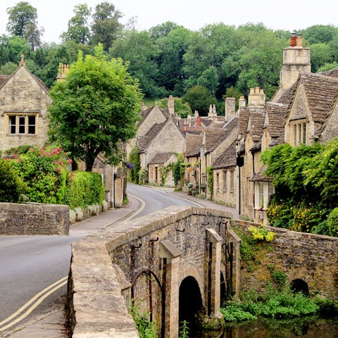 Discover the charms of nearby Stow-on-the-Wold and Bourton-on-the-Water