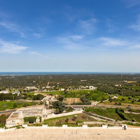Jump in the car and head for the coast, Spiaggia Plaia Beach is just nine kilometres away