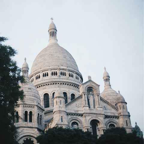 Walk twenty minutes to Sacré-Cœur and spectacular views