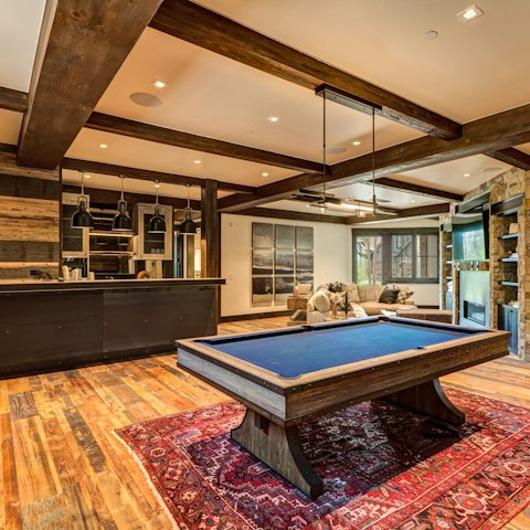 Gather in the lounge for drinks and a game of pool