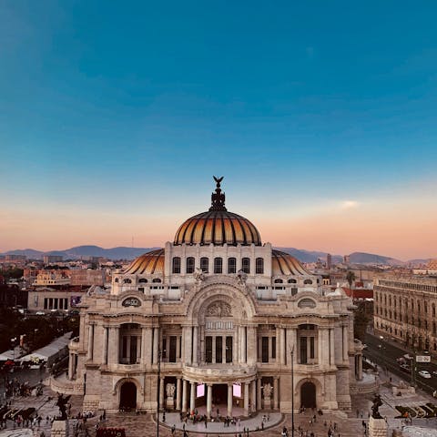 Discover Mexico's vibrant capital from a base in the city