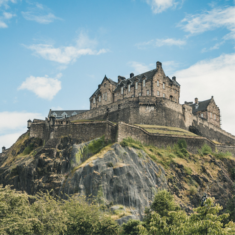 Plan a day trip to Edinburgh, just over an hour's drive