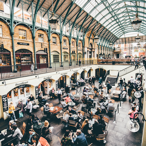 Stay just a few steps from Covent Garden Market