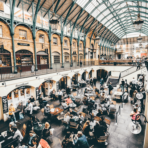 Stay just a few steps from Covent Garden Market