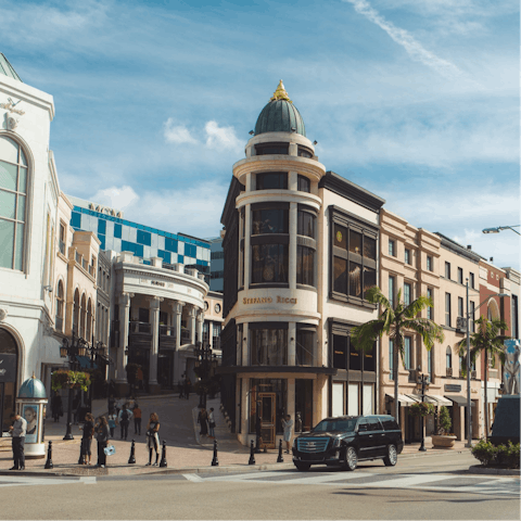Drive six minutes and reach the luxury shopping strip of Rodeo Drive
