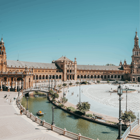 Spend an afternoon exploring Plaza de España