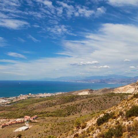Enjoy the picturesque beauty of the Costa del Sol