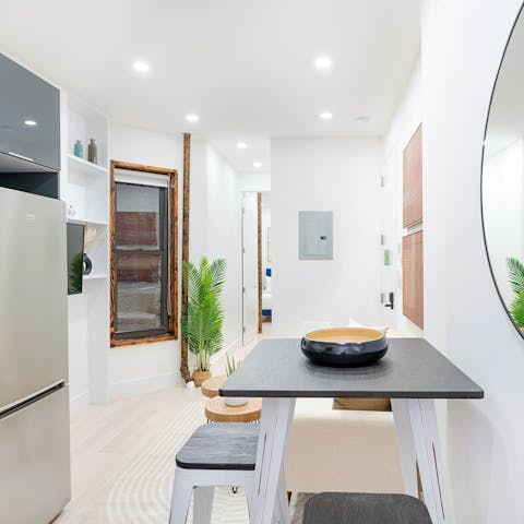 Fuel up for sightseeing with a breakfast of classic New York bagels